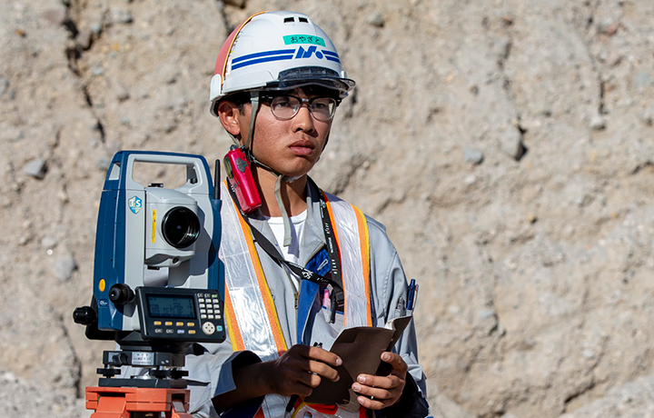 人と仕事を知る
